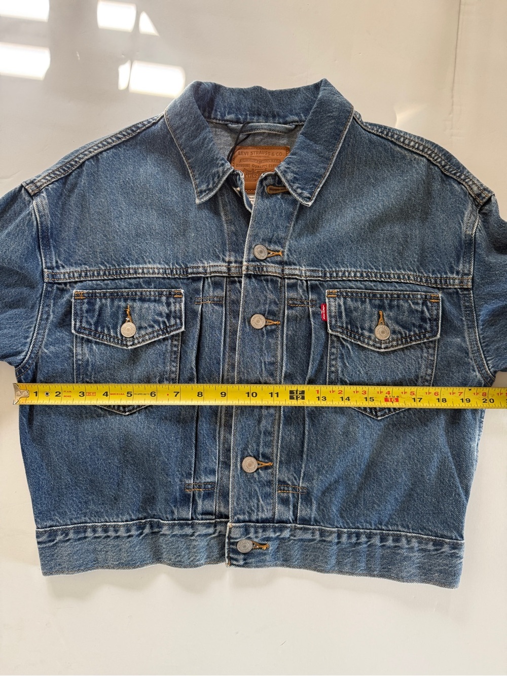 Levi’s woman’s trucker jacket XS - Picture 11 of 14